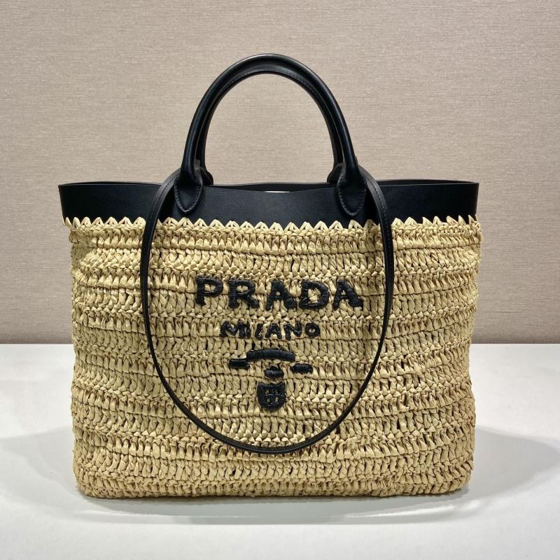 Pra*a shopping bags